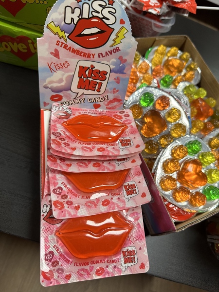 Guminukas "Bučinys"  12 gr.