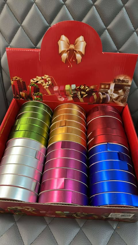 Juostelė dovanų rišimui