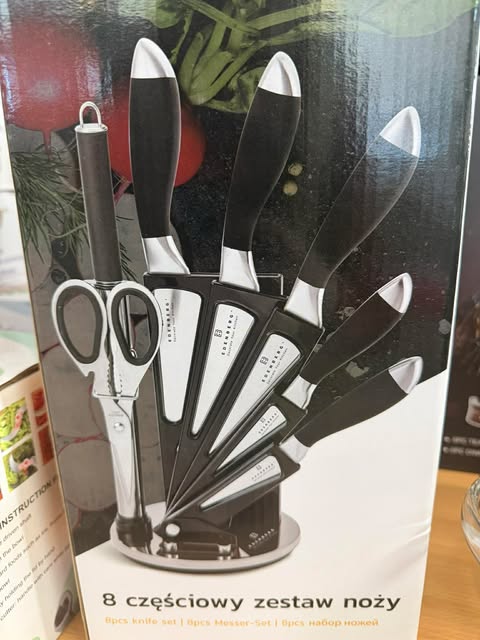 8 dalių peilių rinkinys